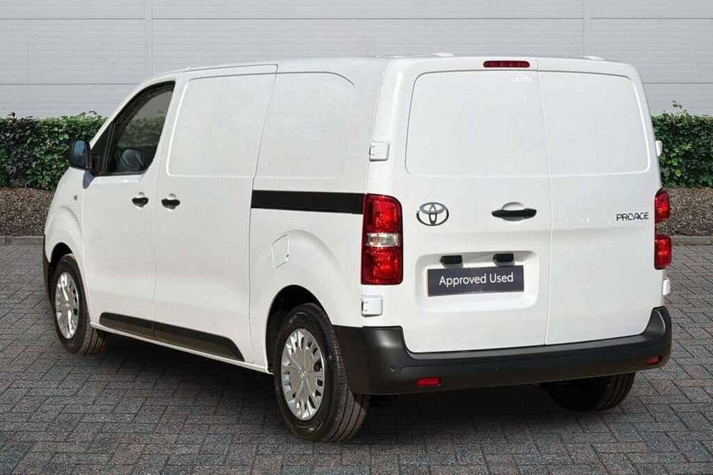 Toyota PROACE 1.5D 120 Icon Van  #2