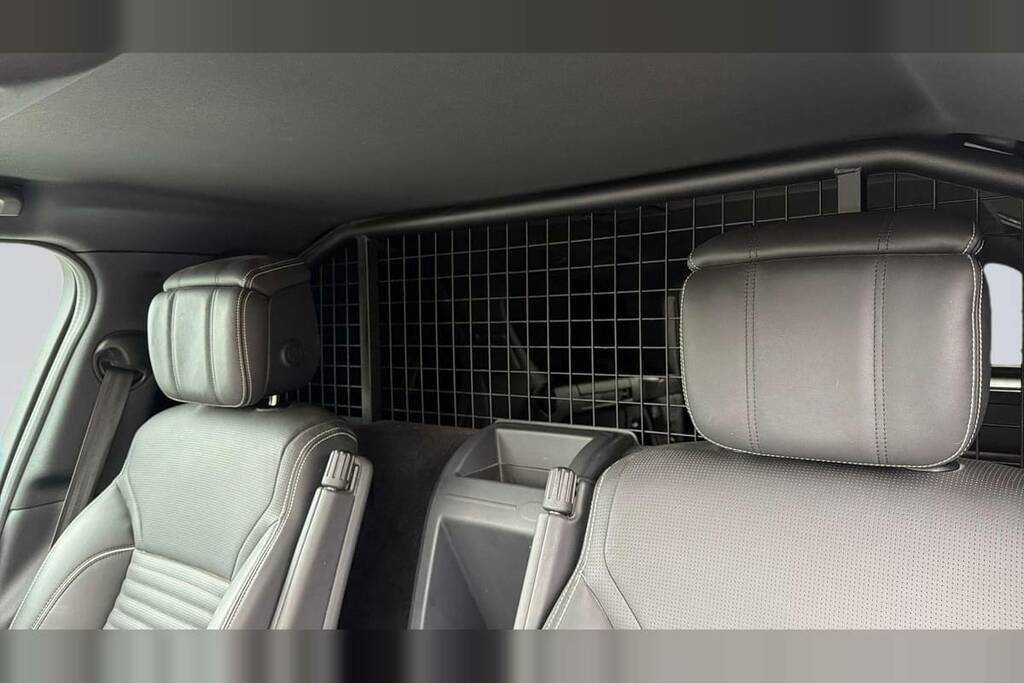 Land Rover Discovery 3.0 D300 R-dynamic Hse Commercial VX73WUB Brown #4