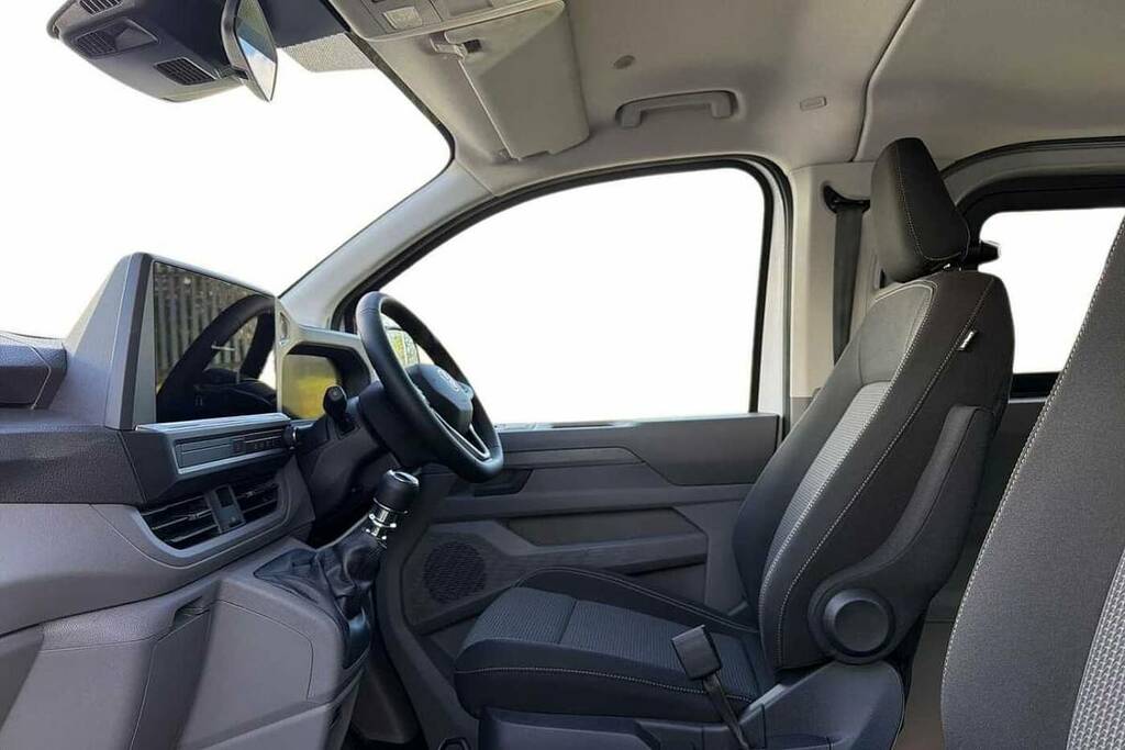 Volkswagen Transporter 2.0 Tdi 110 Commerce Plus Kombi Van VN26HDC White #2