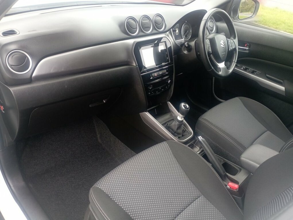 Suzuki Vitara 1.4L Sz-t SF23ZTX White #4