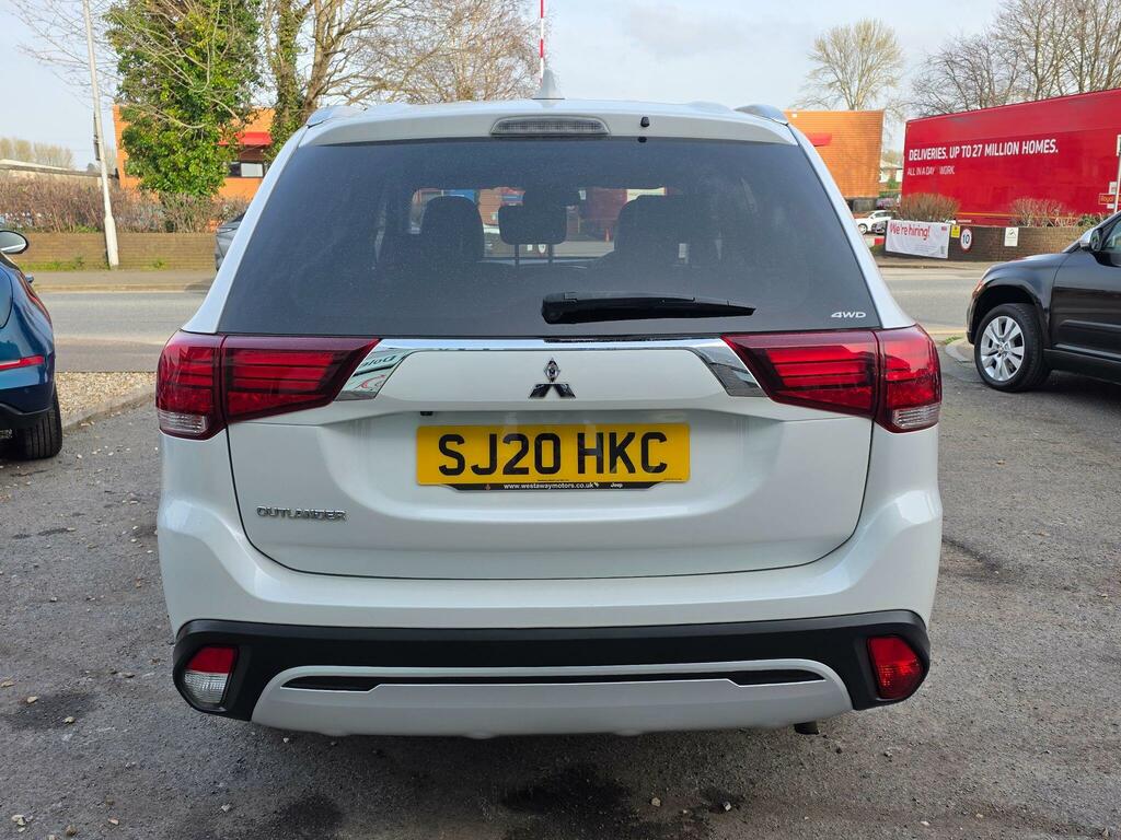 Mitsubishi Outlander 2.0 Mivec Exceed Cvt 4Wd Euro 6 Ss White #5