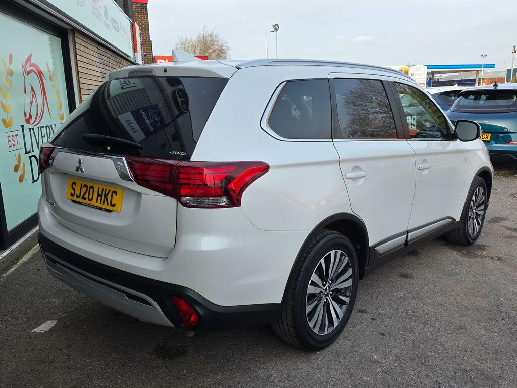 Mitsubishi Outlander 2.0 Mivec Exceed Cvt 4Wd Euro 6 Ss White #3