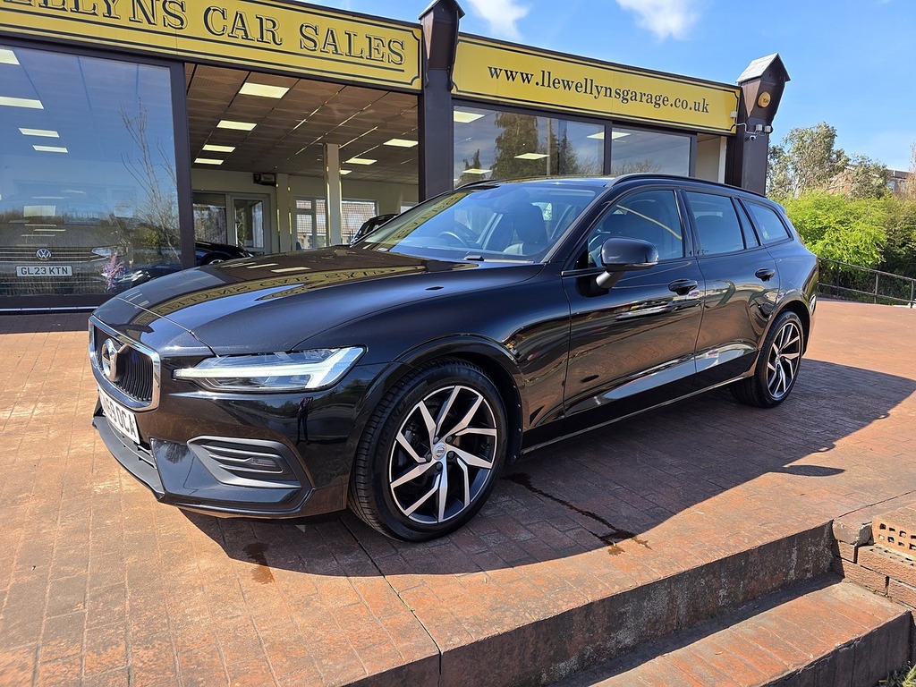 Volvo V60 D4 Momentum GN69OCA Black #2