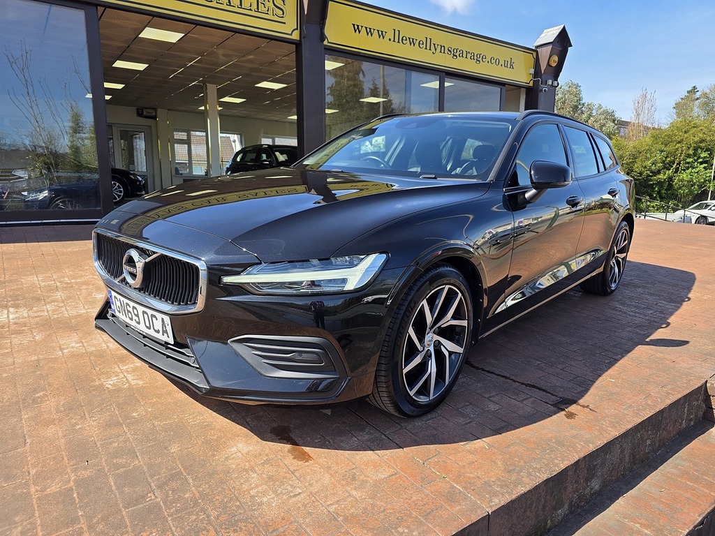 Volvo V60 D4 Momentum GN69OCA Black #3