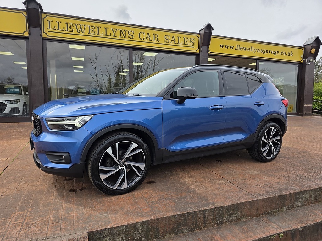 Volvo XC40 D3 R-design Pro Blue