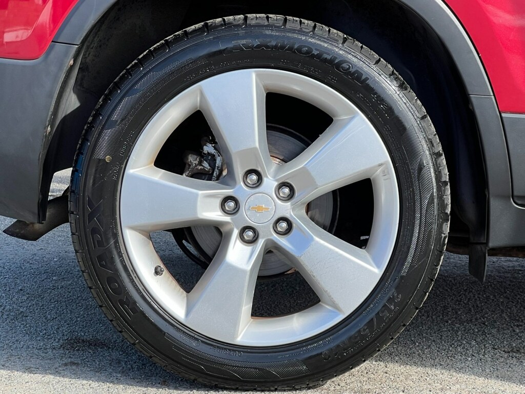 Chevrolet Trax Lt Red #5