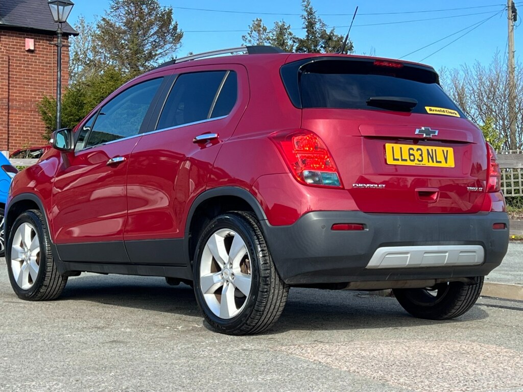 Chevrolet Trax Lt Red #8