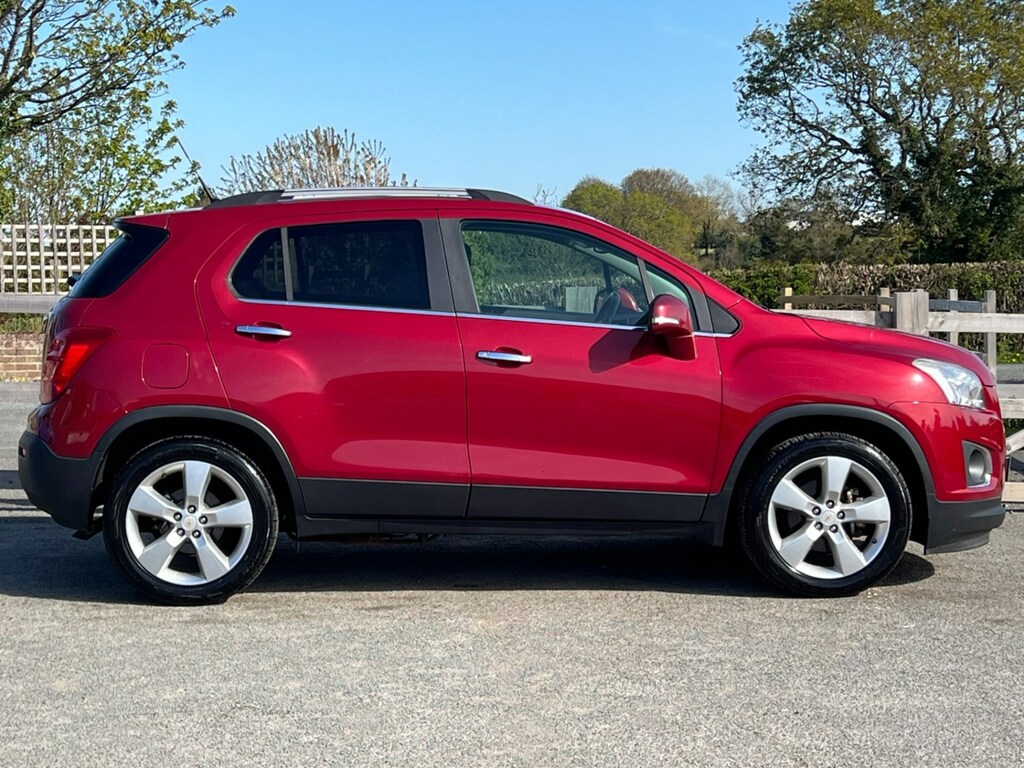 Chevrolet Trax Lt Red #4