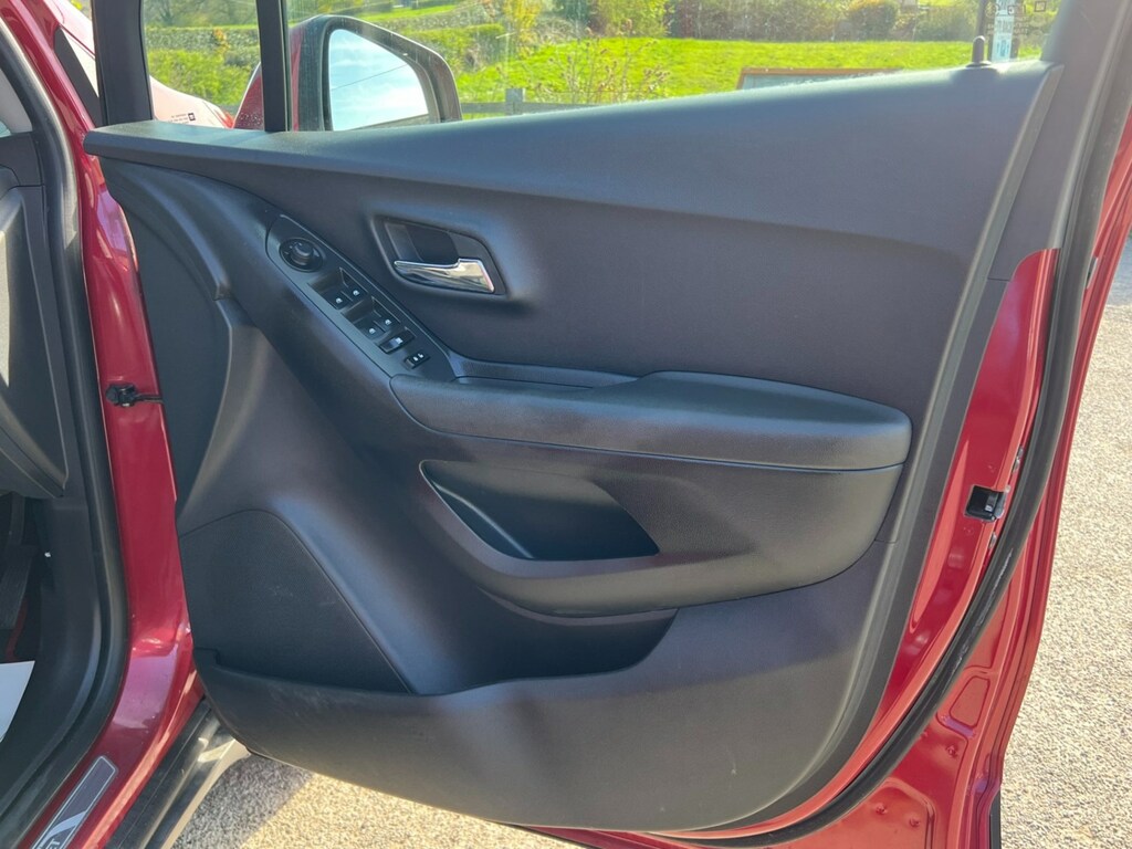 Chevrolet Trax Lt Red #21