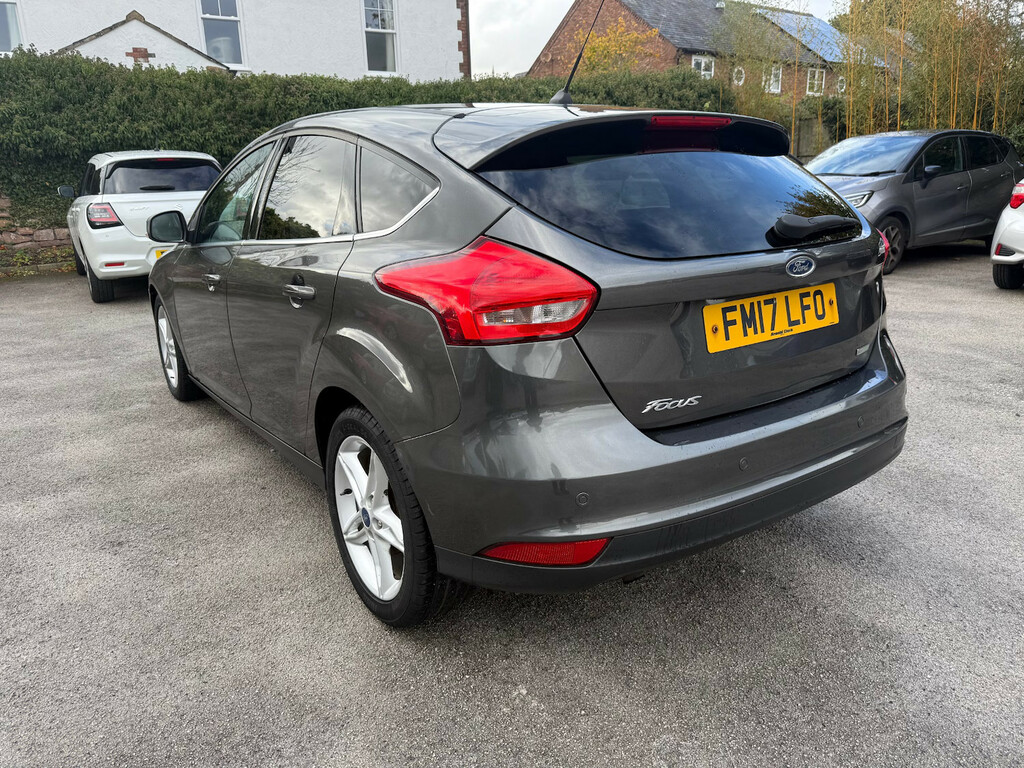 Ford Focus 1.0 Ecoboost 125 Titanium Hatchback Man FM17LFO Grey #4