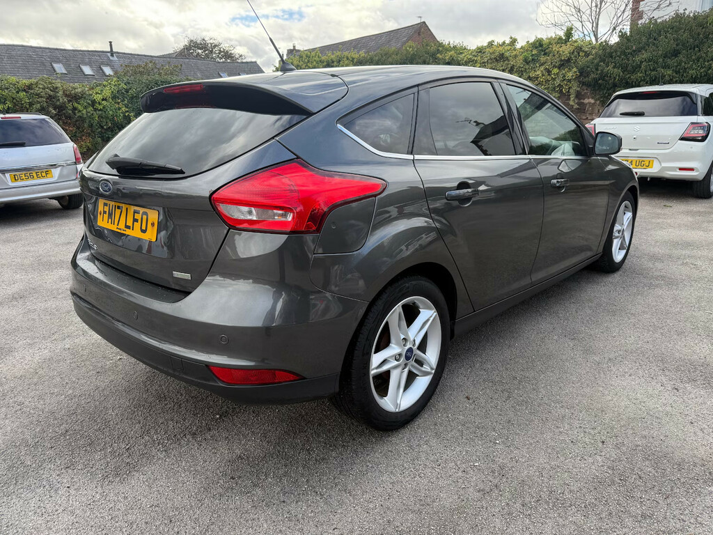 Ford Focus 1.0 Ecoboost 125 Titanium Hatchback Man FM17LFO Grey #6