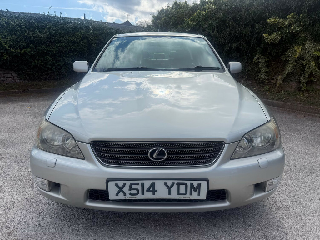 Lexus IS 2.0 Se 153Bhp  #2
