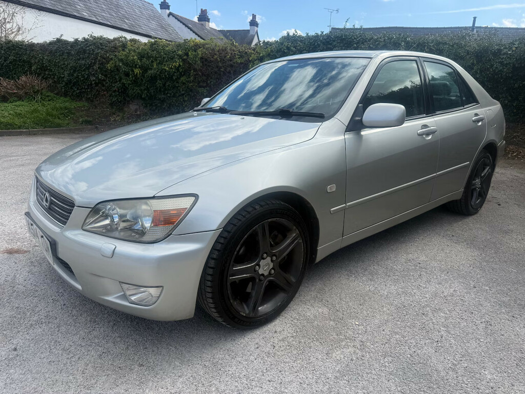 Lexus IS 2.0 Se 153Bhp  #3