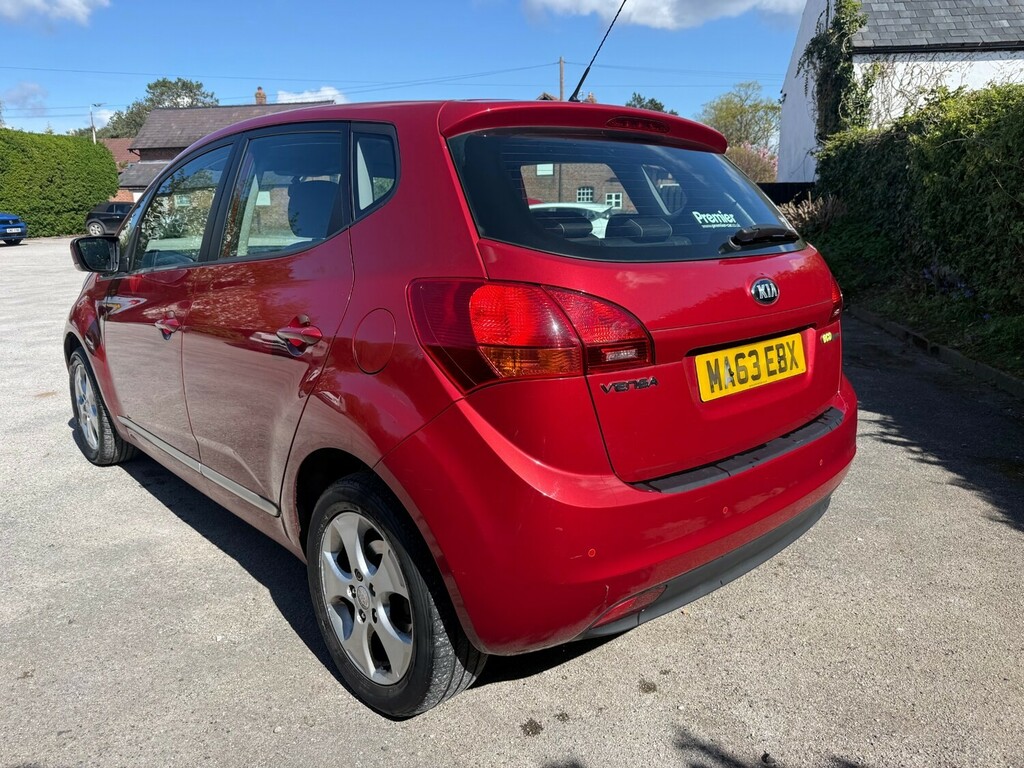 Kia Venga 1.4 Ecodynamics 2 Hatchback MA63EBX Red #6