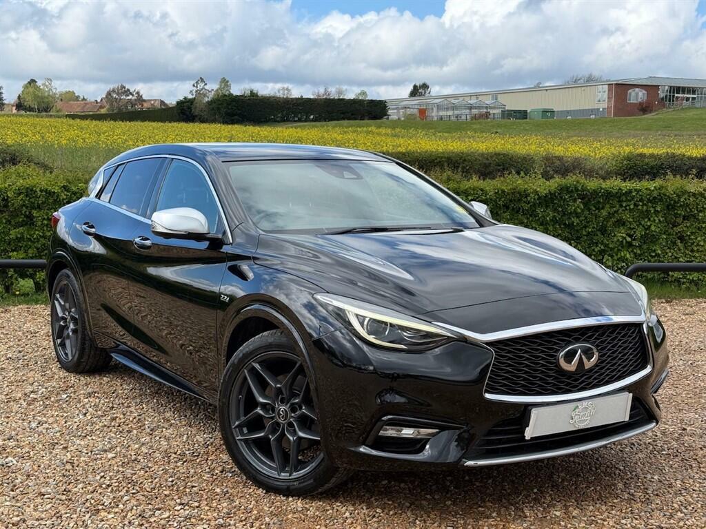 Infiniti Q30 2.2D Premium Intouch Dct Euro 6 Ss Black
