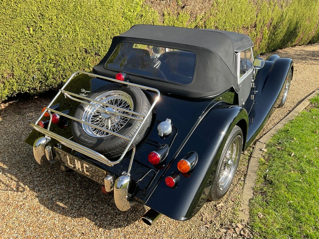 Morgan Plus Four Four 2.0 Green #4