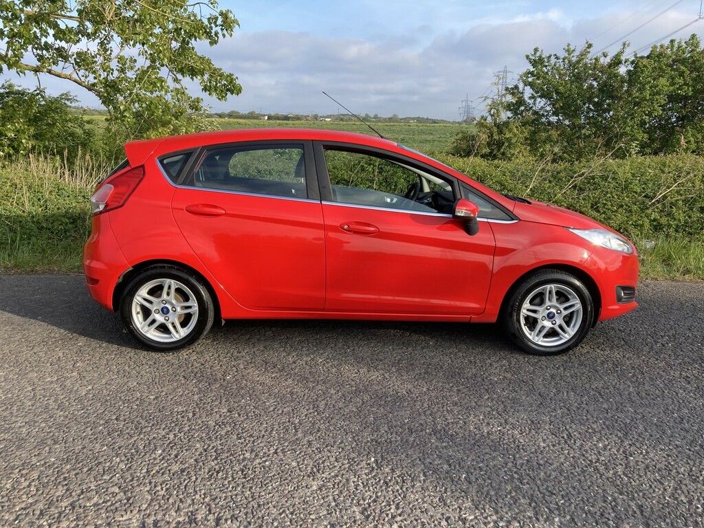 Ford Fiesta 1.3 Zetec AO63OHZ Red #4