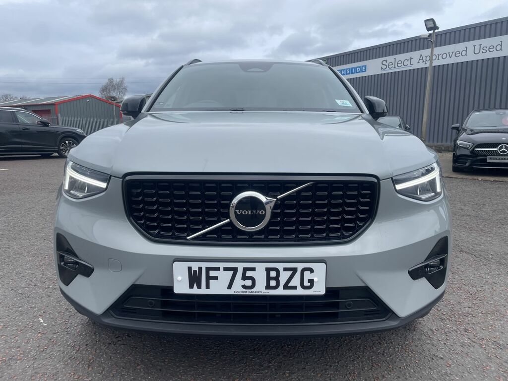 Volvo XC40 B3 Mhev WF75BZG Grey #2