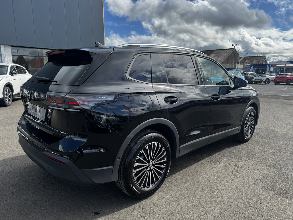 Volkswagen Tiguan Match Tdi S-a MW75TUV Black #5