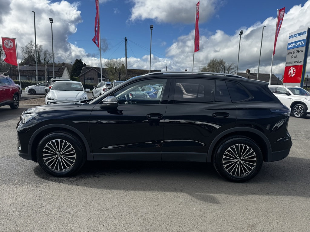 Volkswagen Tiguan Match Tdi S-a MW75TUV Black #2