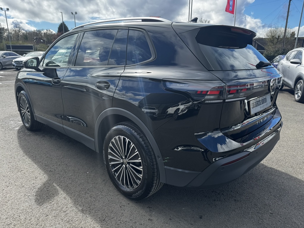 Volkswagen Tiguan Match Tdi S-a MW75TUV Black #3