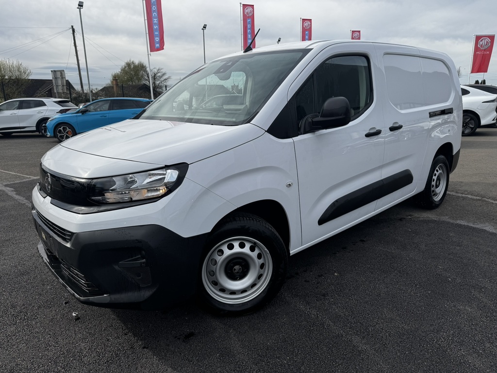 Vauxhall Combo Prime Plus XL DT75ZPH White #2