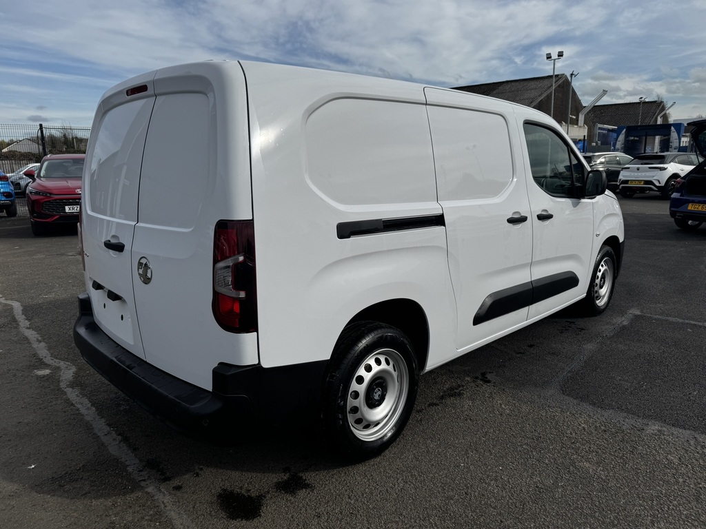 Vauxhall Combo Prime Plus XL DT75ZPH White #6