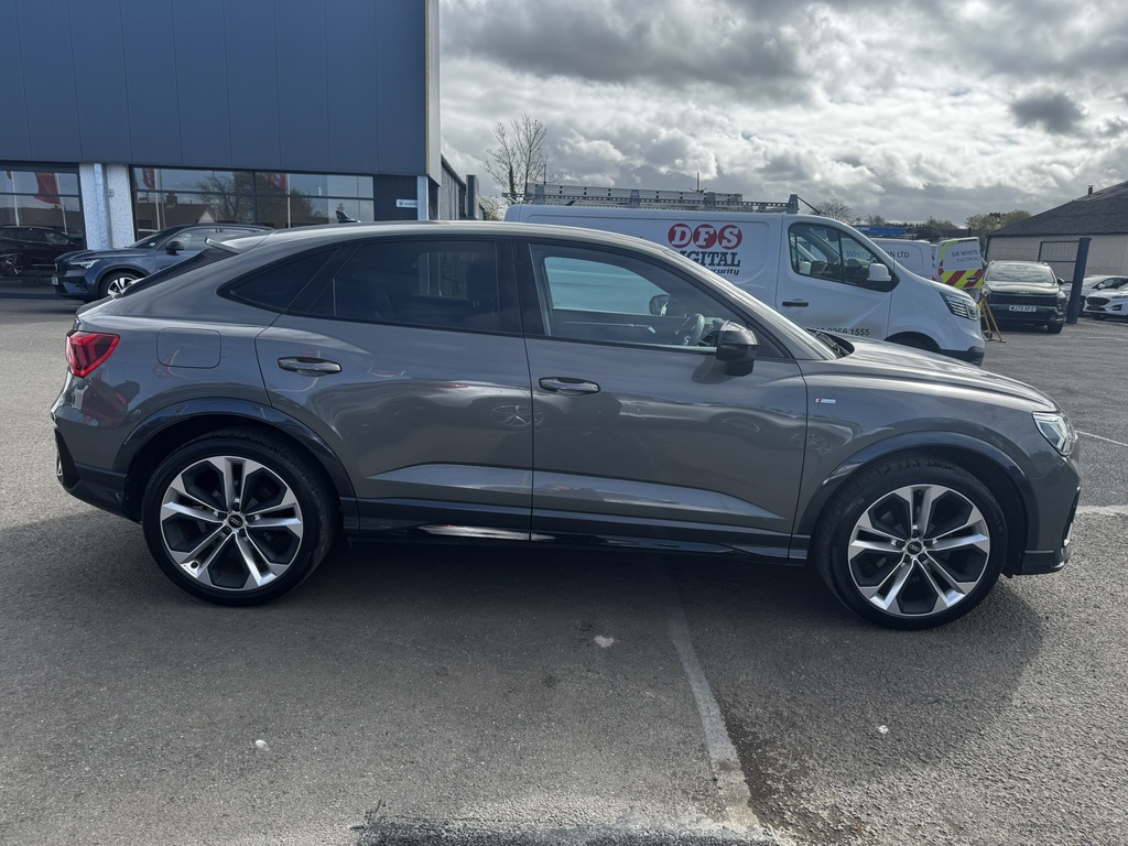Audi Q3 S Ln Blk Ed 35 Tfsi Mhev Sa DF71KFP Grey #2