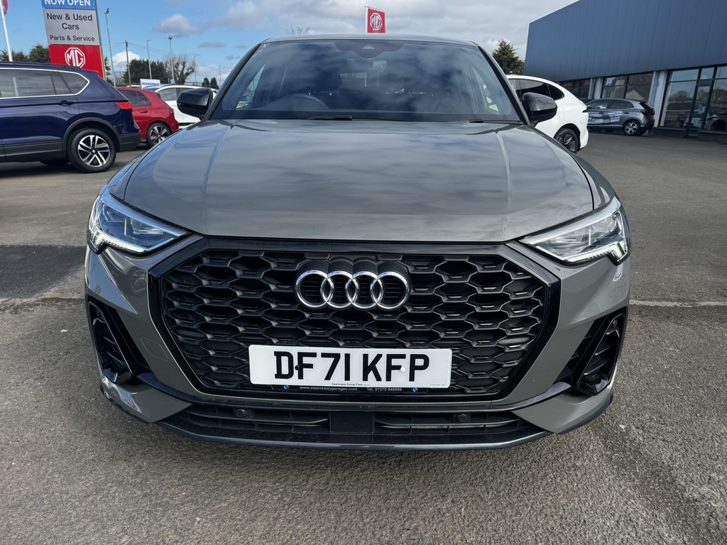 Audi Q3 S Ln Blk Ed 35 Tfsi Mhev Sa DF71KFP Grey #5