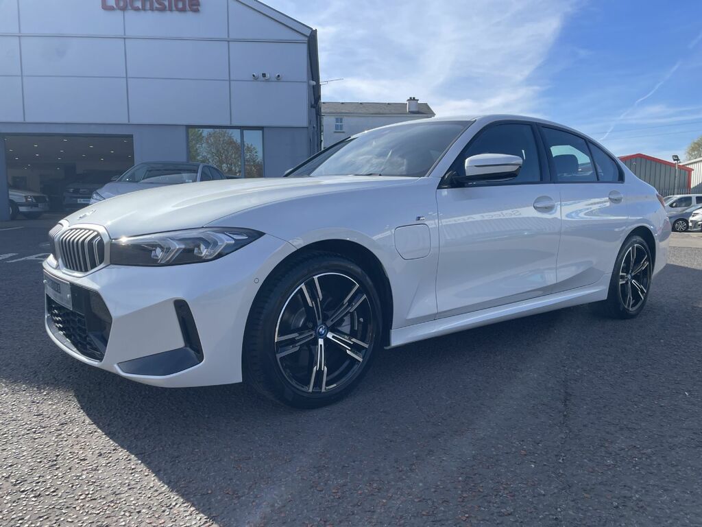 BMW 3 Series M Sport YH25UUM White #3