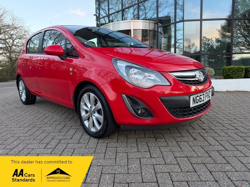 Vauxhall Corsa 1.4 16V Excite Hatchback Red #5
