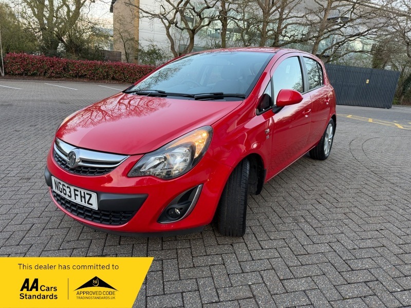 Vauxhall Corsa 1.4 16V Excite Hatchback Red #3