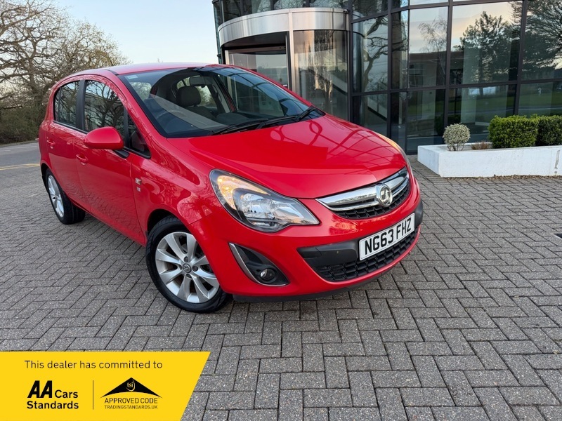 Vauxhall Corsa 1.4 16V Excite Hatchback Red