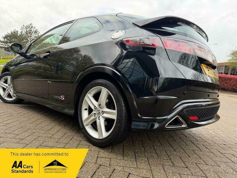 Honda Civic 1.8 I-vtec Type S Black #2