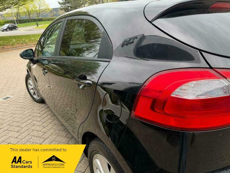 Kia RIO 1.25 Sr7 Hatchback Black #6