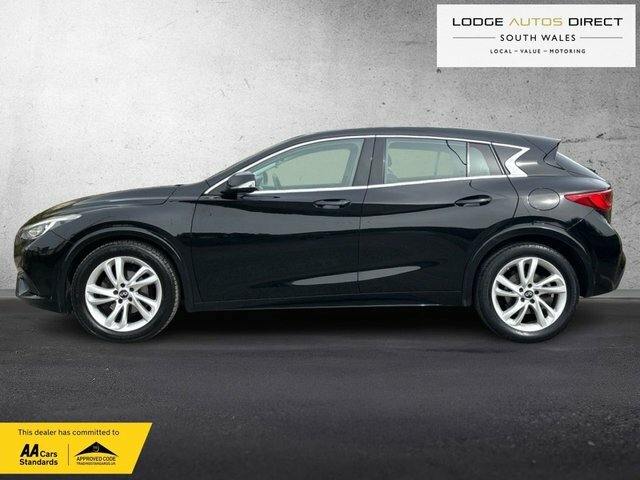 Infiniti Q30 1.5 D Se Black #6