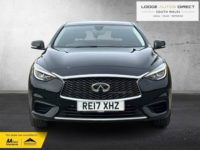 Infiniti Q30 1.5 D Se Black #3
