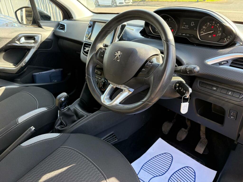 Peugeot 208 1.2 Puretech Active Euro 6 CA65WVY Black #3