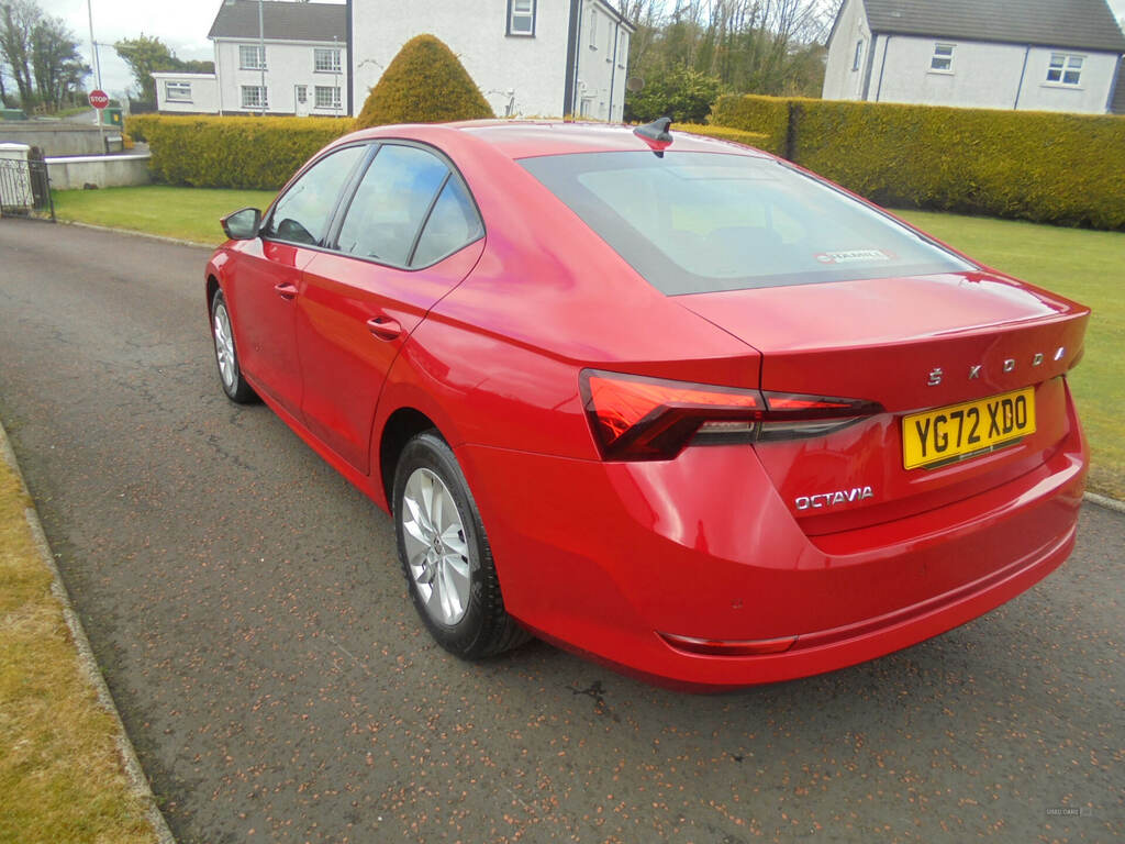 Skoda Octavia 2.0 Tdi 150 Se Technology Red #6