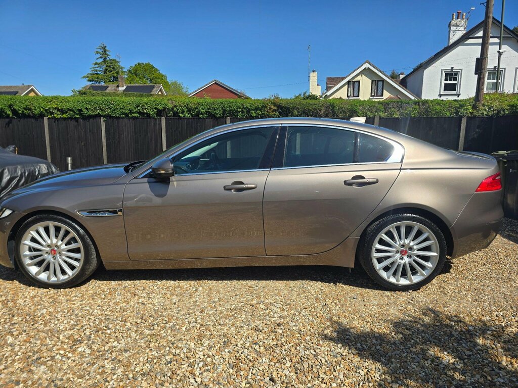 Jaguar XE 2.0D Portfolio Euro 6 Ss OV17FHA Brown #3