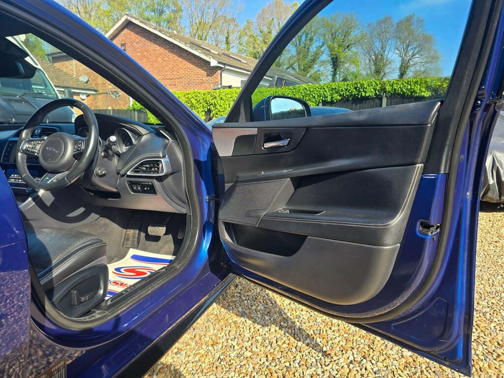 Jaguar XE 2.0 Gtdi R-sport Euro 6 Ss LA16GMG Blue #6