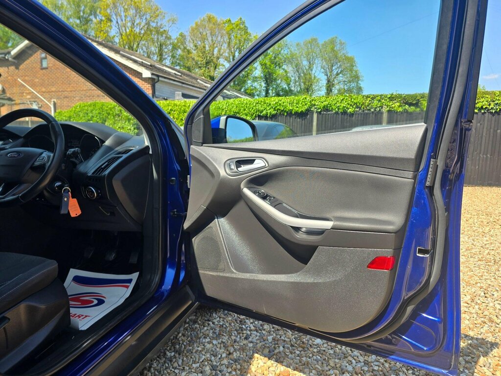 Ford Focus 1.5 Tdci Zetec Euro 6 Ss YS16VRZ Blue #6