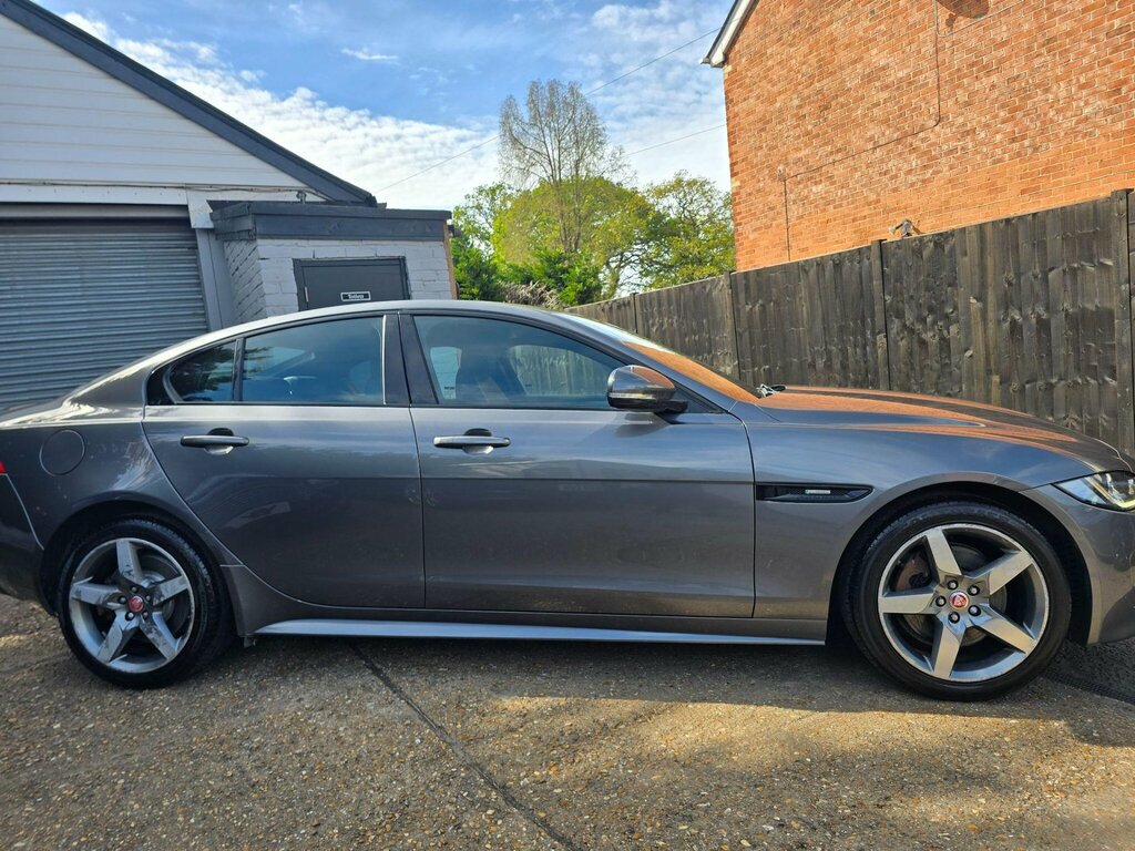 Jaguar XE 2.0D R-sport Awd Euro 6 Ss WK66HKA Grey #2