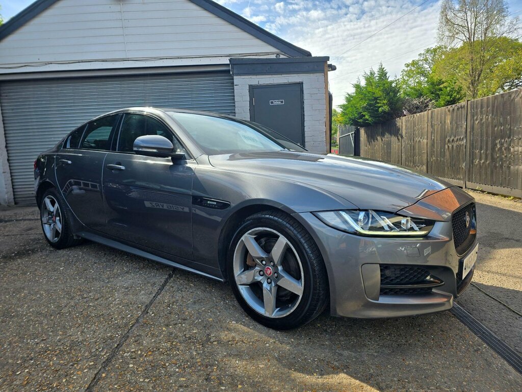 Jaguar XE 2.0D R-sport Awd Euro 6 Ss Grey