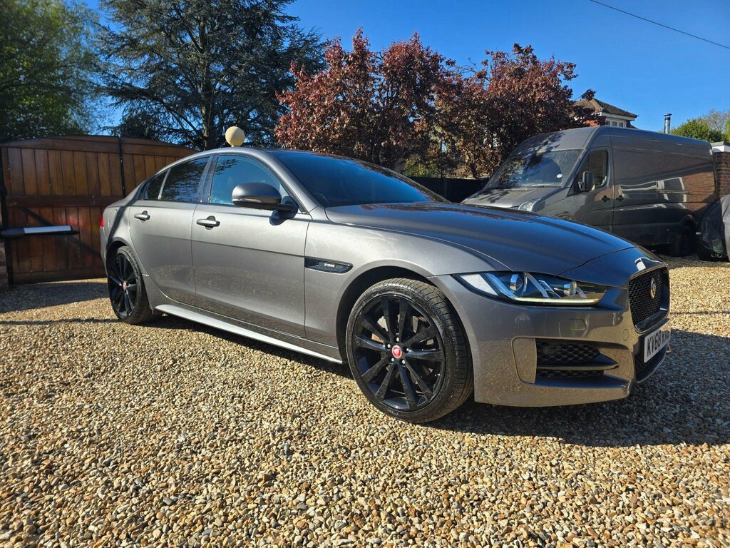 Jaguar XE 2.0D R-sport Awd Euro 6 Ss Grey