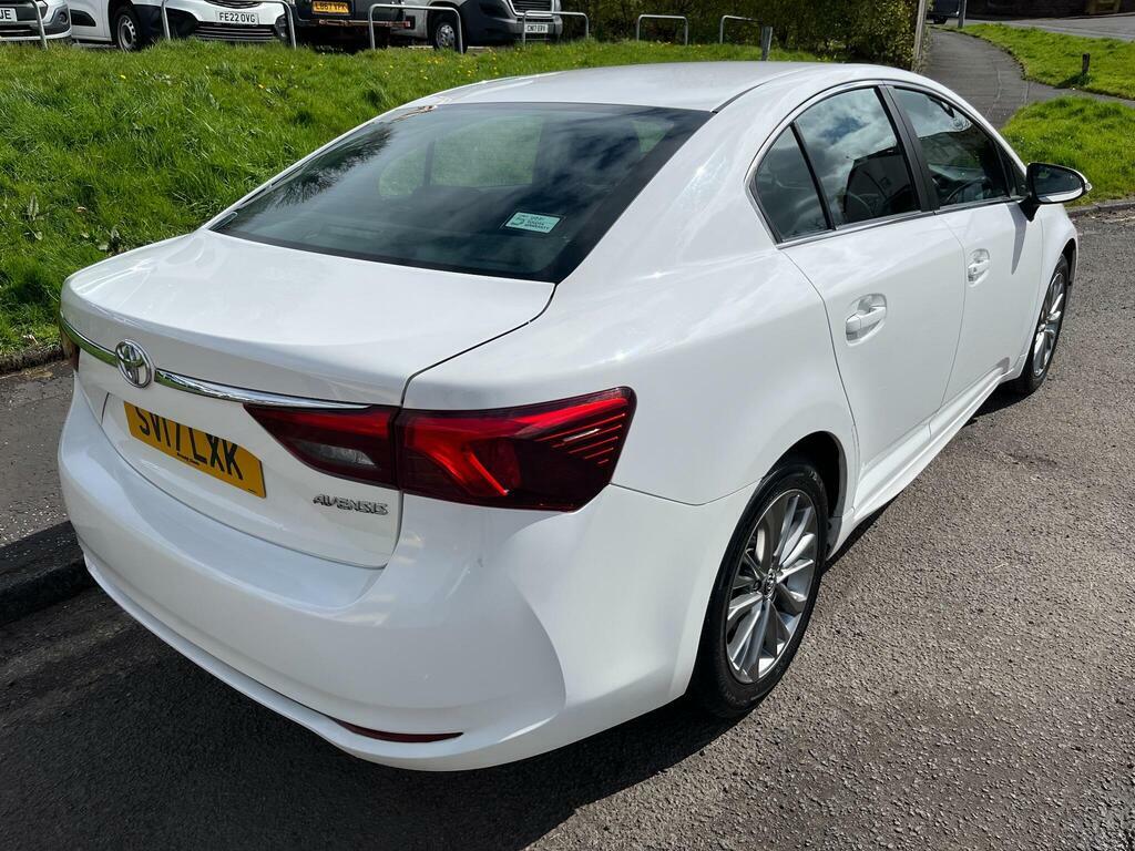 Toyota Avensis 1.8 V-matic Business Edition Euro 6 White #5