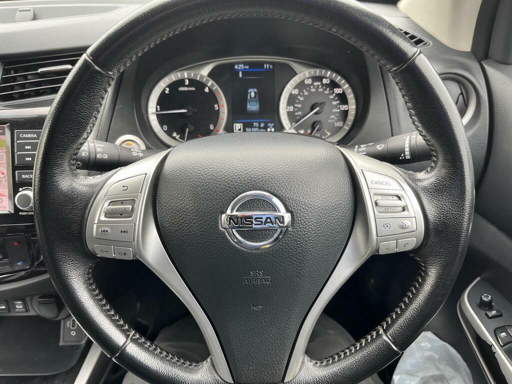 Nissan Navara 2.3 Dci Tekna 4Wd Euro 6 BK70ZNA Silver #6