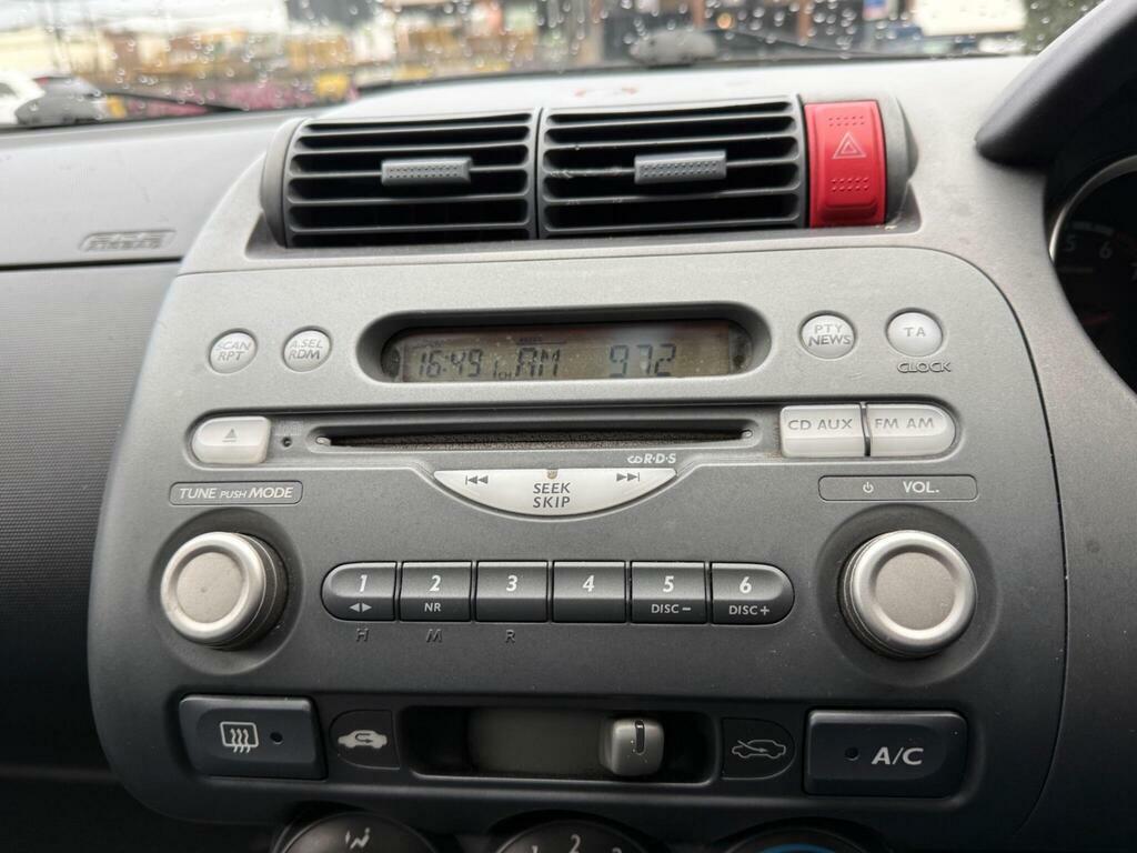 Honda Jazz Dsi Se Silver #18