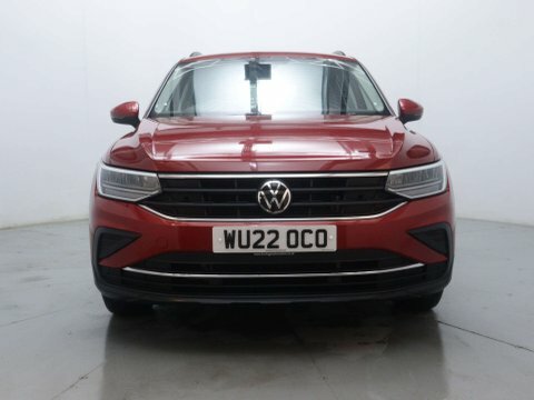 Volkswagen Tiguan Suv WU22OCO Red #2
