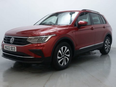 Volkswagen Tiguan Suv WU22OCO Red #3